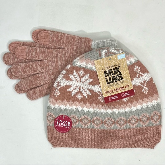Muk Luks Women’s Snowflake Matching Hat & Gloves Set - Picture 2 of 8